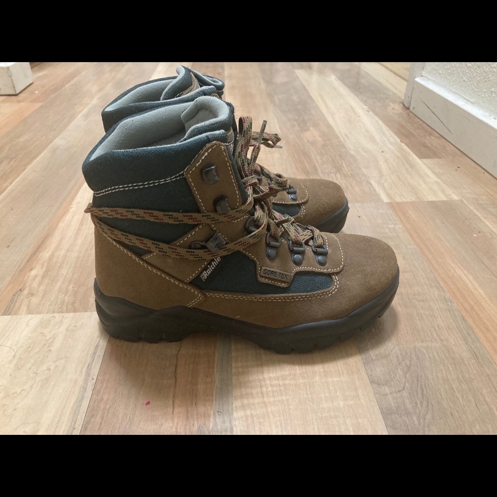 Raichle goretex hiking boots